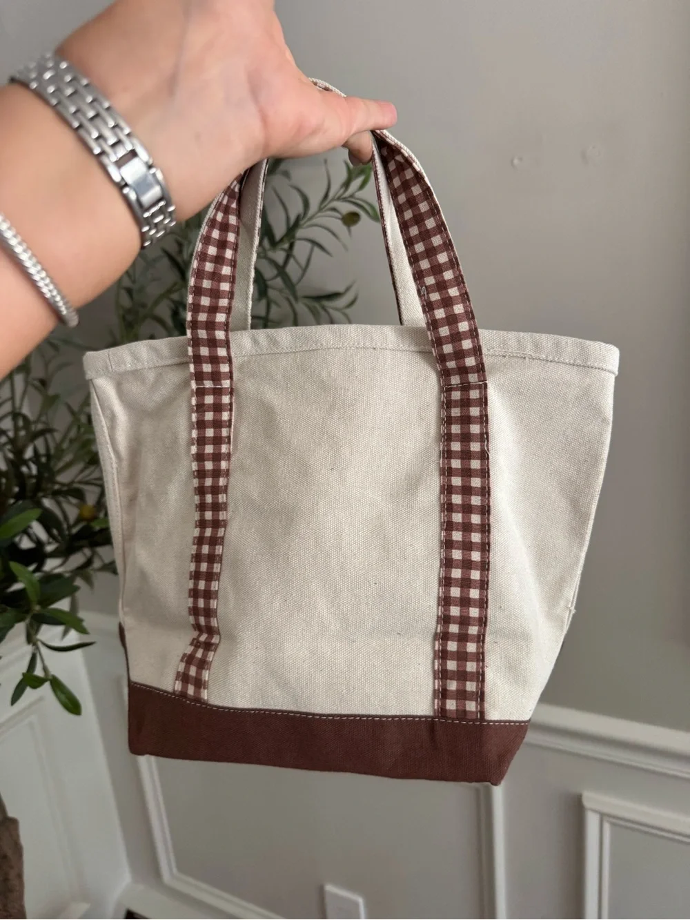 Made in India Dachshund Beaded Tote - Picture 5 of 8